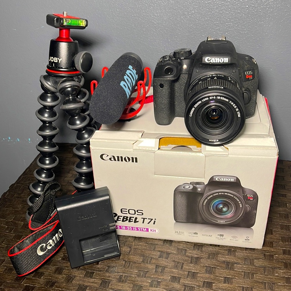 Like New Canon EOS Rebel T7i: Digital Camera with accessories